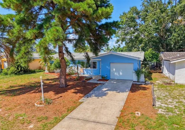 3rd image of 2373 FOREST DRIVE, Clearwater, FL 33763 | MLS# TB8532885