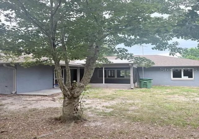 Photo 4 of Single family home for sale at 1717 Providence Blvd, Deltona, FL 32725 | MLS# O6428240 | Listing updated on 2026-10-29