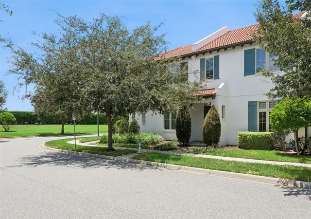 Photo 3 of Townhouse for sale at 8932 Bismarck Palm Dr, Winter Garden, FL 34787 | MLS# O6428241 | Listing updated on 2026-10-20