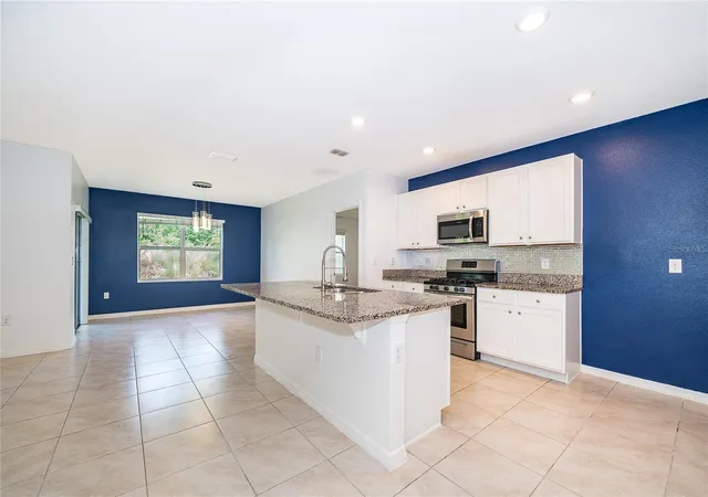 Photo 3 of Single family home for sale at 239 Lazio Cir, Debary, FL 32713 | MLS# V4950406 | Listing updated on 2026-09-05