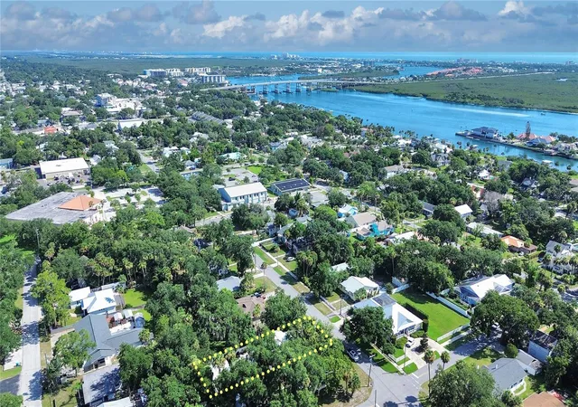 Photo 3 of Single family home for sale at 1112 Palmetto St, New Smyrna Beach, FL 32168 | MLS# NS1088833 | Listing updated on 2026-08-01