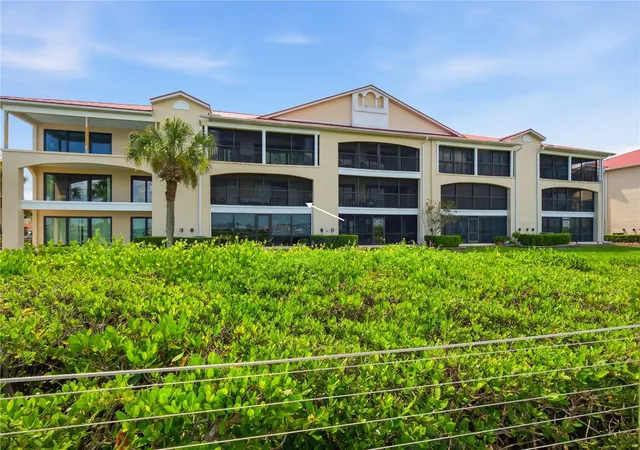 3rd image of 452 Bouchelle Dr #204, New Smyrna Beach, FL 32169 | MLS# NS1088835