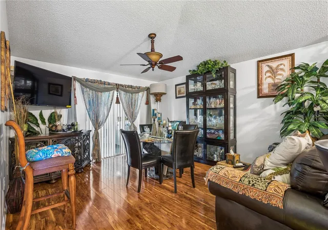 Photo 4 of Single family home for sale at 10337 Laxton St, Orlando, FL 32824 | MLS# O6428243 | Listing updated on 2026-09-22