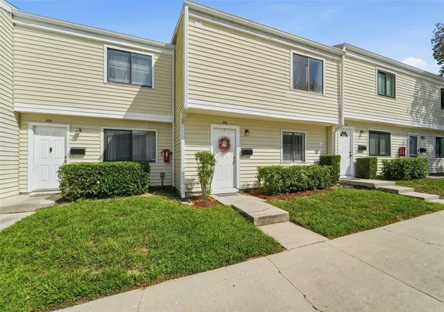 Photo 4 of Condo for sale at 247 Debora Ct #247, Altamonte Springs, FL 32701 | MLS# V4950407 | Listing updated on 2026-10-06
