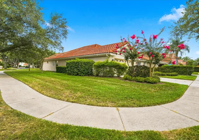 4th image of 18921 Pl Marquette, Lutz, FL 33558 | MLS# TB8532901