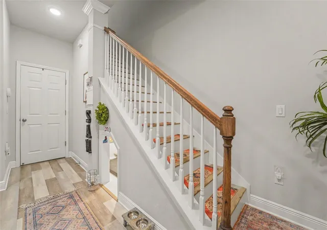 Photo 4 of Sale Pending at 9567 Cavendish Dr, Tampa, FL 33626 | MLS# TB8532903 | Listing updated on 2026-10-27