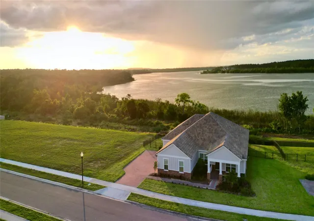 Photo 2 of Single family home for sale at 17854 Hither Hills Cir, Winter Garden, FL 34787 | MLS# O6428247 | Listing updated on 2026-10-09