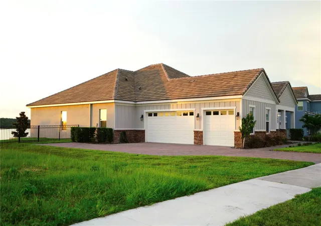 Photo 3 of Single family home for sale at 17854 Hither Hills Cir, Winter Garden, FL 34787 | MLS# O6428247 | Listing updated on 2026-10-09