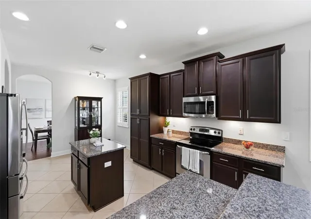 Photo 3 of Single family home for sale at 2199 Terracina Dr, Venice, FL 34292 | MLS# A4701098 | Listing updated on 2026-08-28