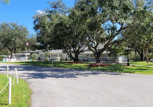 Photo 2 of Manufactured home for sale at 213 York Cottage Dr, Haines City, FL 33844 | MLS# P4939418 | Listing updated on 2026-08-22