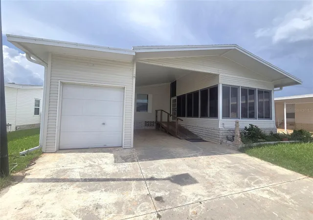 Photo 2 of Manufactured home for sale at 213 York Cottage Dr, Haines City, FL 33844 | MLS# P4939418 | Listing updated on 2026-10-04
