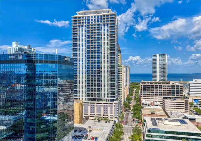 Photo 2 of Condo for sale at 275 1st Avenue S #3906, Saint Petersburg, FL 33701 | MLS# TB8532910 | Listing updated on 2026-10-02