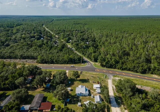 Photo 3 of Single family home for sale at 16490 E Highway 316, Fort Mc Coy, FL 32134 | MLS# OM729218 | Listing updated on 2026-08-26