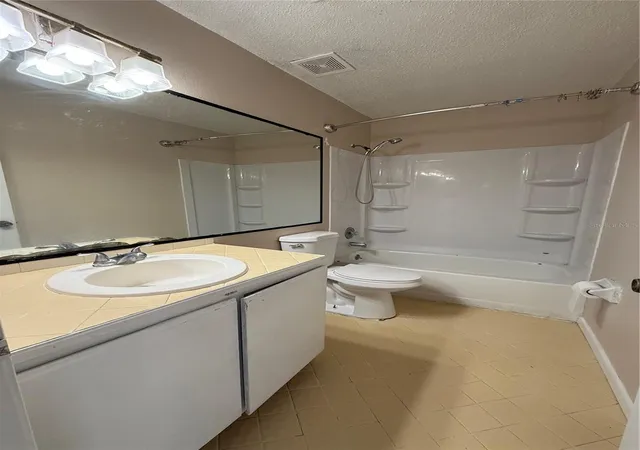 5th image of 1619 S High St, Deland, FL 32720 | MLS# O6428255
