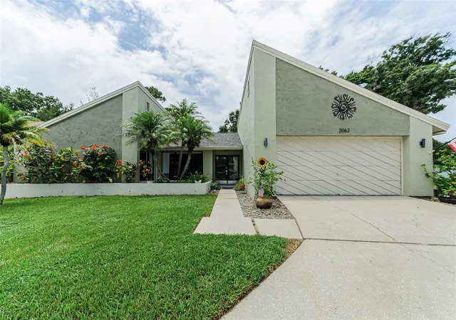 Photo 2 of Single family home for sale at 2063 Brookside Dr, Safety Harbor, FL 34695 | MLS# TB8532918 | Listing updated on 2026-08-20