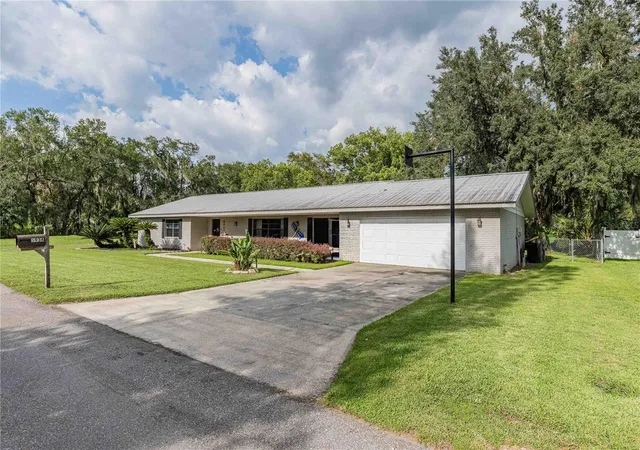 Photo 2 of Single family home for sale at 5934 Ridge Dr, Lakeland, FL 33813 | MLS# L4963808 | Listing updated on 2026-07-28