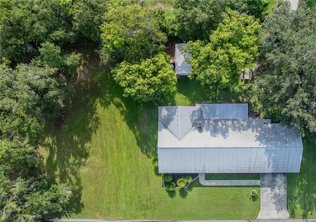 Photo 4 of Single family home for sale at 5934 Ridge Dr, Lakeland, FL 33813 | MLS# L4963808 | Listing updated on 2026-07-28