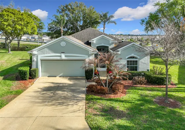 Photo 2 of Single family home for sale at 4334 Hammersmith Dr, Clermont, FL 34711 | MLS# O6428270 | Listing updated on 2026-08-31