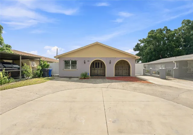 Photo 1 of Single family home for sale at 6513 N Manhattan Ave, Tampa, FL 33614 | MLS# TB8532926 | Listing updated on 2026-09-05