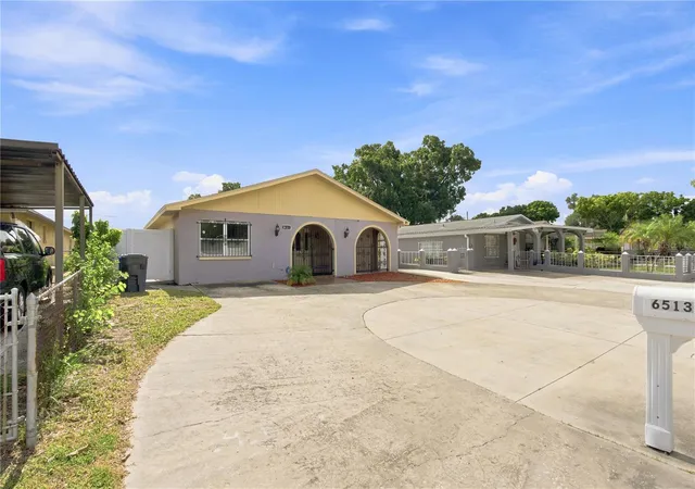 Photo 2 of Single family home for sale at 6513 N Manhattan Ave, Tampa, FL 33614 | MLS# TB8532926 | Listing updated on 2026-09-05