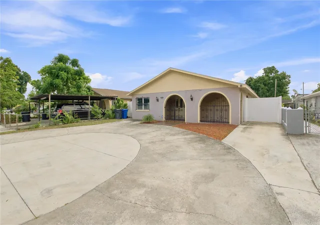 Photo 3 of Single family home for sale at 6513 N Manhattan Ave, Tampa, FL 33614 | MLS# TB8532926 | Listing updated on 2026-09-05