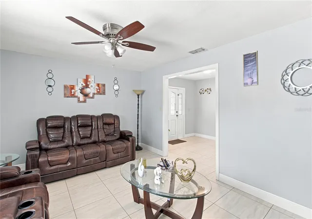 Photo 4 of Single family home for sale at 6513 N Manhattan Ave, Tampa, FL 33614 | MLS# TB8532926 | Listing updated on 2026-09-05