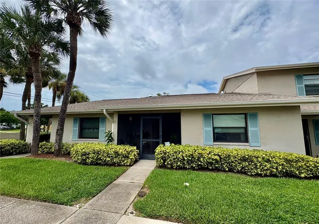 Photo 1 of Condo for sale at 2131 Ridge Rd S #2, Largo, FL 33778 | MLS# A4701115 | Listing updated on 2026-08-12