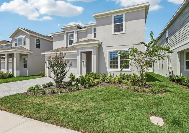 Photo 2 of Sale Pending at 2692 Cavanaugh Dr, Orlando, FL 32817 | MLS# O6428292 | Listing updated on 2026-09-29