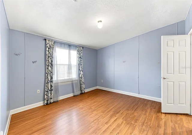 Photo 3 of Manufactured home for sale at 4313 Orlando Ave, Brooksville, FL 34604 | MLS# W7887999 | Listing updated on 2026-09-15