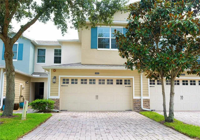 Photo 2 of Townhouse for sale at 15510 Campden St, Winter Garden, FL 34787 | MLS# S5154448 | Listing updated on 2026-08-16
