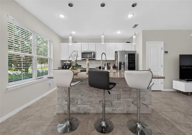Photo 4 of Townhouse for sale at 10108 Salt Point Dr, Winter Garden, FL 34787 | MLS# S5154452 | Listing updated on 2026-07-29