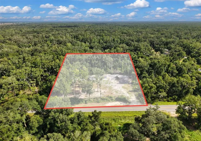 Photo 3 of Manufactured home for sale at 311 Ne 316th Avenue, Old Town, FL 32680 | MLS# GC542242 | Listing updated on 2026-08-08