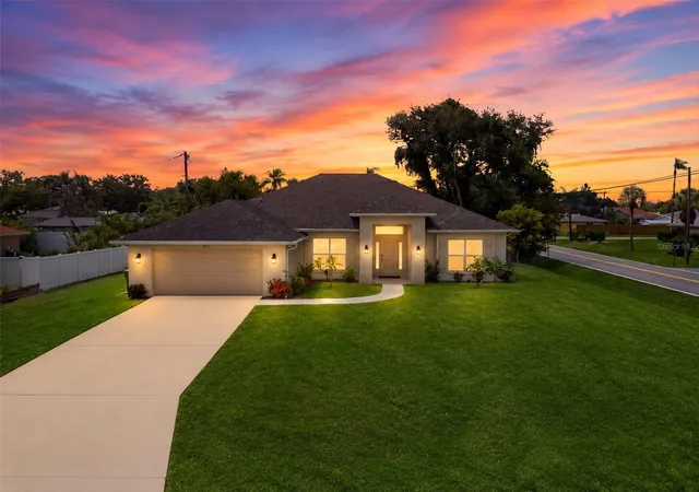 2nd image of 400 Marlin Rd, Venice, FL 34293 | MLS# N6145164