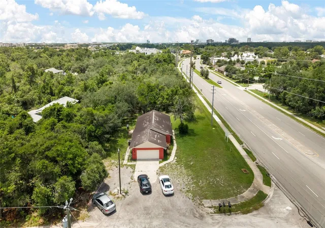 Photo 2 of Single family home for sale at 11253 S Apopka Vineland Rd, Orlando, FL 32836 | MLS# O6428305 | Listing updated on 2026-10-24