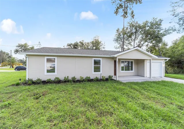 3rd image of 34 Maple Ln, Ocklawaha, FL 32179 | MLS# O6428308