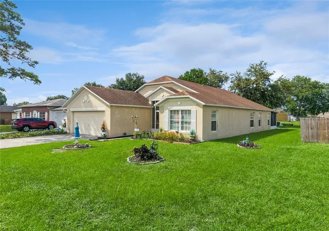 Photo 2 of Single family home for sale at 663 Mesilla Dr, Kissimmee, FL 34758 | MLS# O6428313 | Listing updated on 2026-09-08