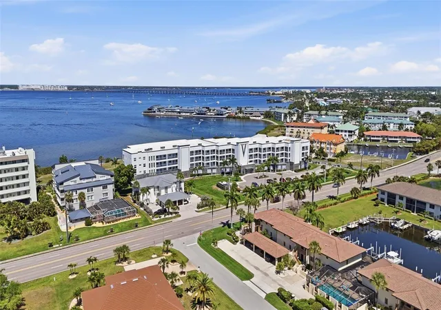 2nd image of 1425 Park Bch Cir, PUNTA GORDA, FL 33950