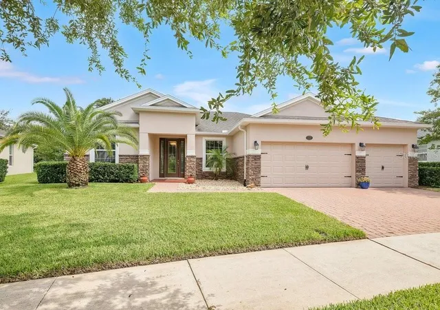 2nd image of 105 E Cherry Pl, Deland, FL 32724 | MLS# O6428349