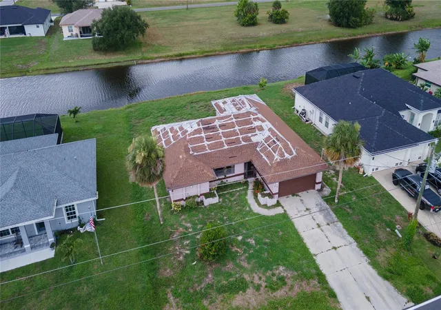 Photo 4 of Single family home for sale at 273 Rotonda Cir, Rotonda West, FL 33947 | MLS# A4701133 | Listing updated on 2026-08-25