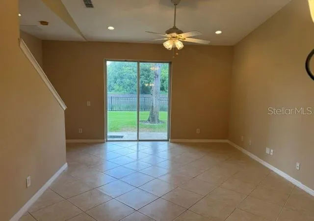 3rd image of 472 Harbor Winds Ct, Winter Springs, FL 32708 | MLS# O6428353
