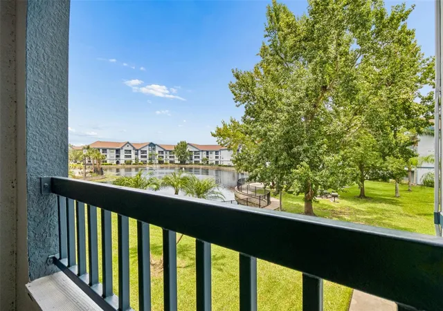 5th image of 1640 Villa Capri Cir, ODESSA, FL 33556