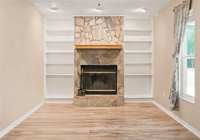 Photo 2 of Single family home for sale at 500 Ne 52nd Court, Ocala, FL 34470 | MLS# OM729240 | Listing updated on 2026-08-29