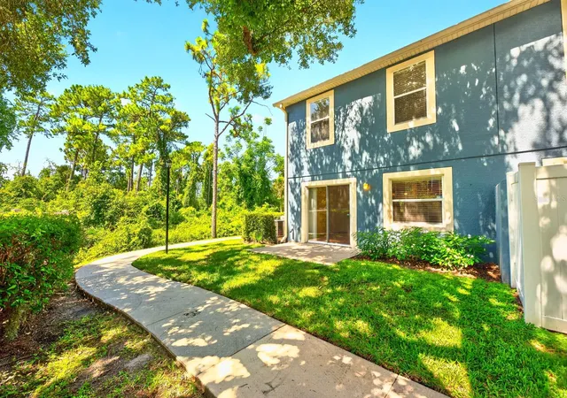Photo 2 of Townhouse for sale at 12905 Lexington Summit St, Orlando, FL 32828 | MLS# O6428374 | Listing updated on 2026-09-13