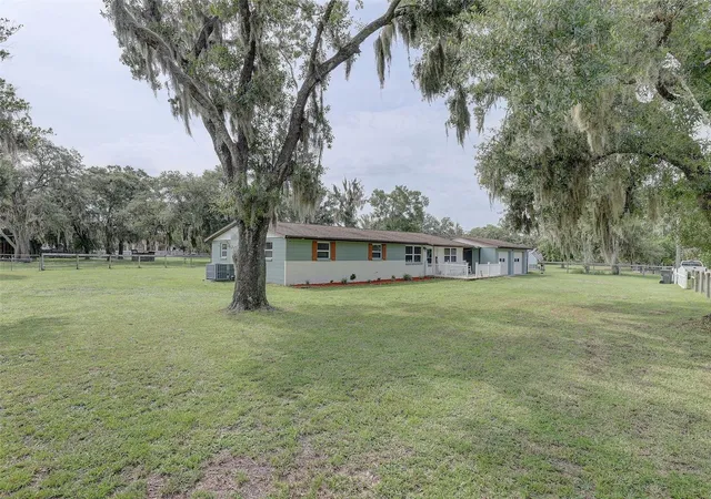 Photo 3 of Single family home for sale at 13102 Gibson Ln, Odessa, FL 33556 | MLS# TB8533045 | Listing updated on 2026-10-04