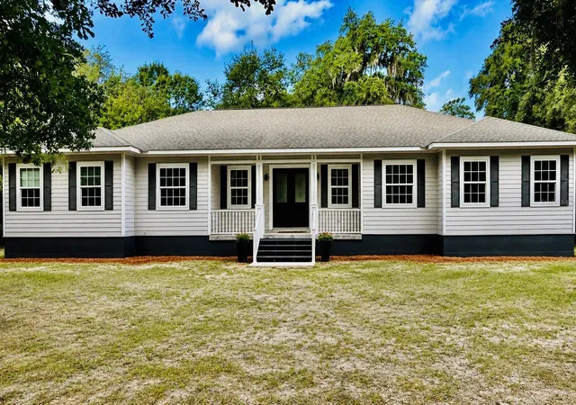 Photo 2 of Single family home for sale at 3390 Woodberry Ct, Kissimmee, FL 34746 | MLS# TB8533058 | Listing updated on 2026-09-16