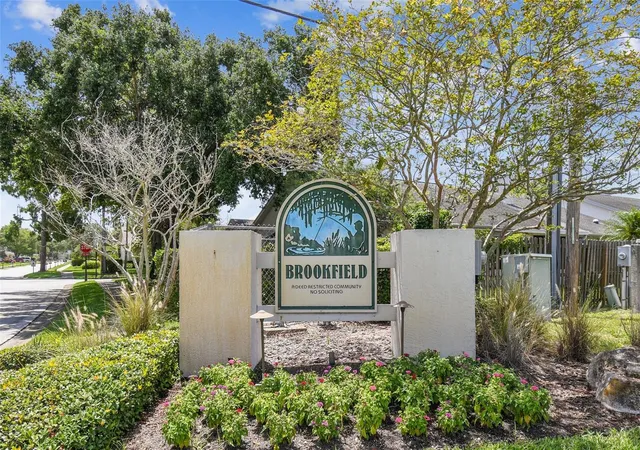 51st image of 2586 Pine Cvs Ln, Clearwater, FL 33761 | MLS# TB8533068