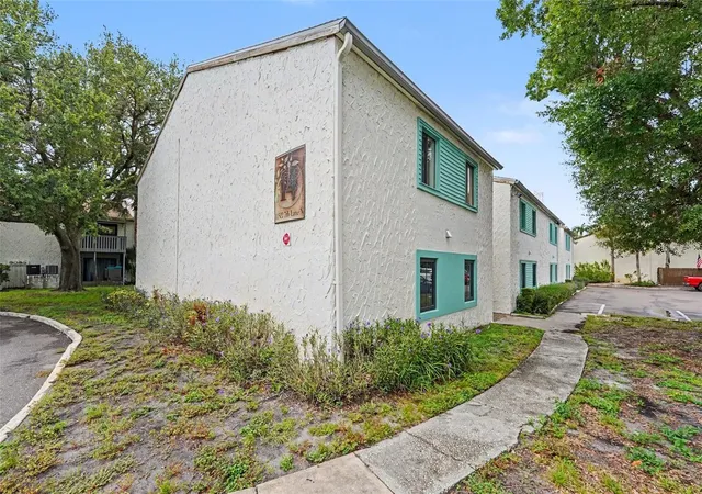 Photo 3 of Condo for sale at 11502 7th Lane N #1401, Saint Petersburg, FL 33716 | MLS# TB8533069 | Listing updated on 2026-07-29