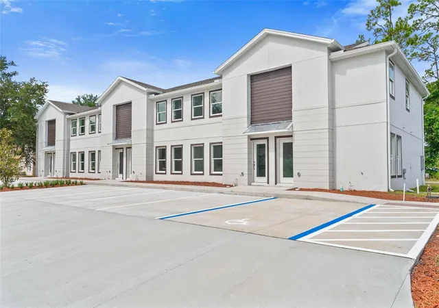 Photo 2 of Townhouse for sale at 172 Bowie Ln #B, Kissimmee, FL 34743 | MLS# S5154474 | Listing updated on 2026-09-03