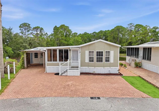 Photo 1 of Single family home for sale at 20285 Us Hwy 27 #14, Minneola, FL 34715 | MLS# O6428397 | Listing updated on 2026-09-12