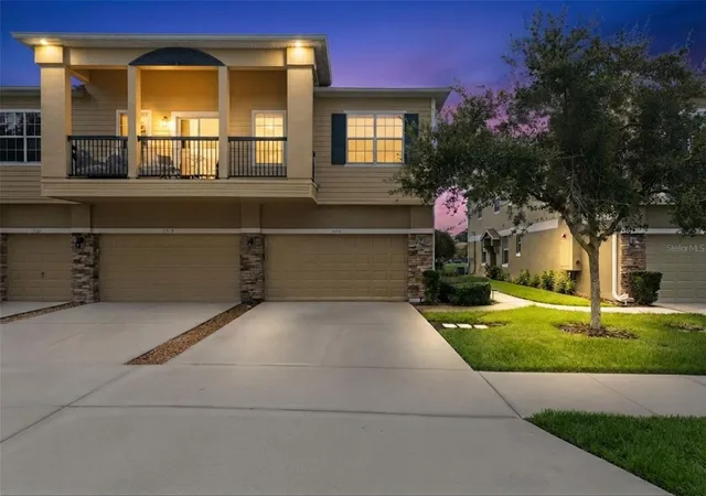 Photo 2 of Condo for sale at 1668 Scarlet Oak Loop #C, Winter Garden, FL 34787 | MLS# O6428398 | Listing updated on 2026-08-28